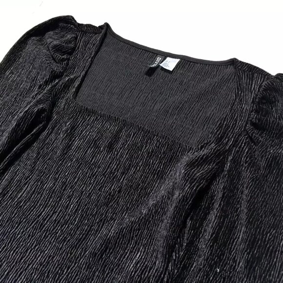 Divided H&M Black Velvet Top Square Neck Bustier Style Shirt Puff Sleeve Small - Picture 2 of 4